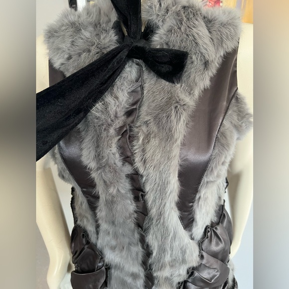 Vintage D&G RABBIT FUR VEST - Picture 6 of 13